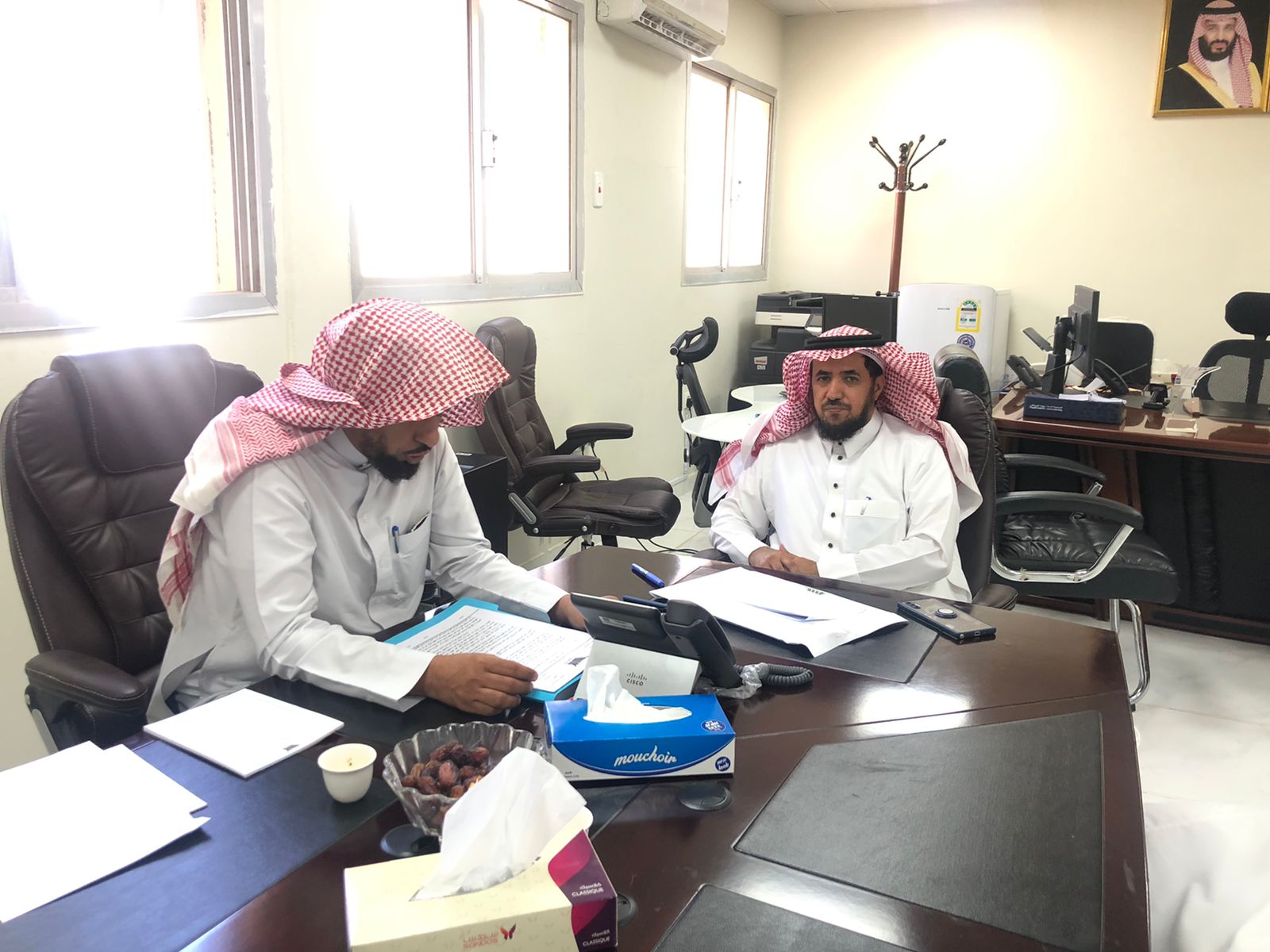 The Director of the Legal Department at the University of Bisha visits the Applied College in Balqarn